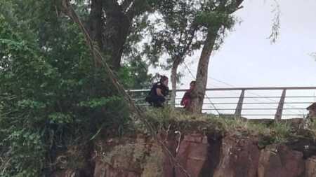 asistencia policía Cascada Posadas