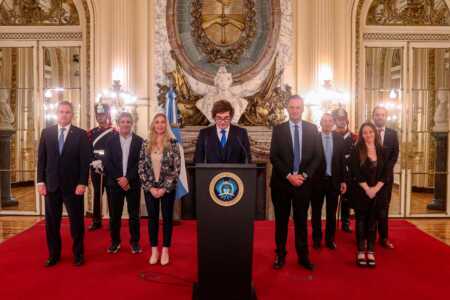 Milei habló de “alegrías” tras el fallo por YPF y dejó un mensaje que agitó el escenario político Milei