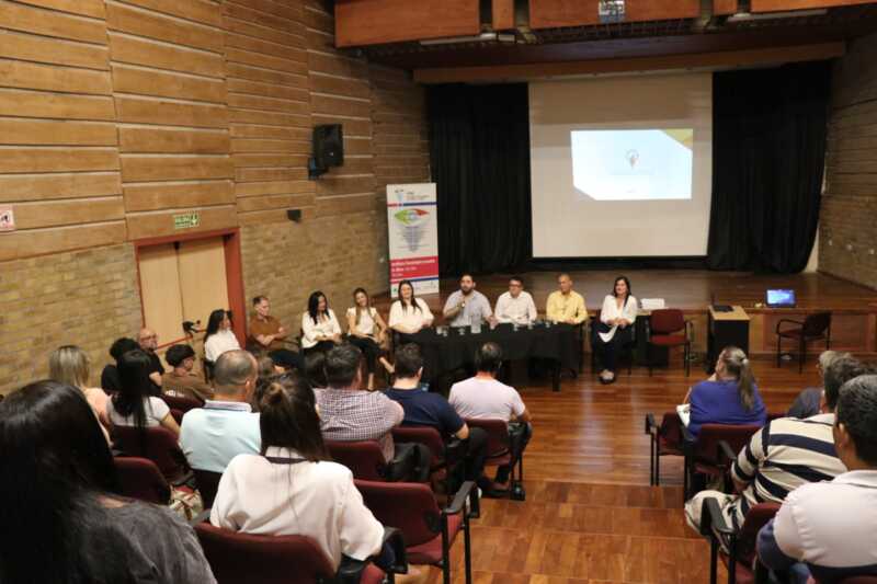 Alem inaugurará la tercera cohorte de la Escuela Municipal de Negocios y Emprendedurismo 4 alem escuela municipal 1 - 3