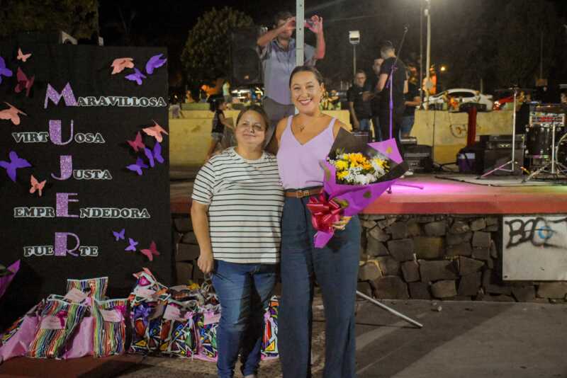 Alem homenajeó a mujeres emprendedoras en una jornada por el Día Internacional de la Mujer 5 alem homenaje mujer 2 - 4