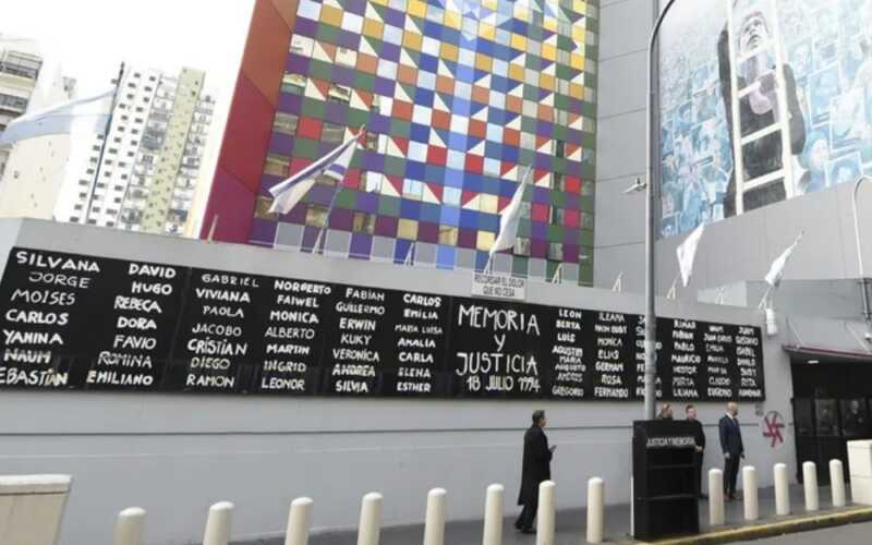 A 34 años del atentado a la Embajada de Israel, el reclamo de justicia sigue vigente 2 atentado