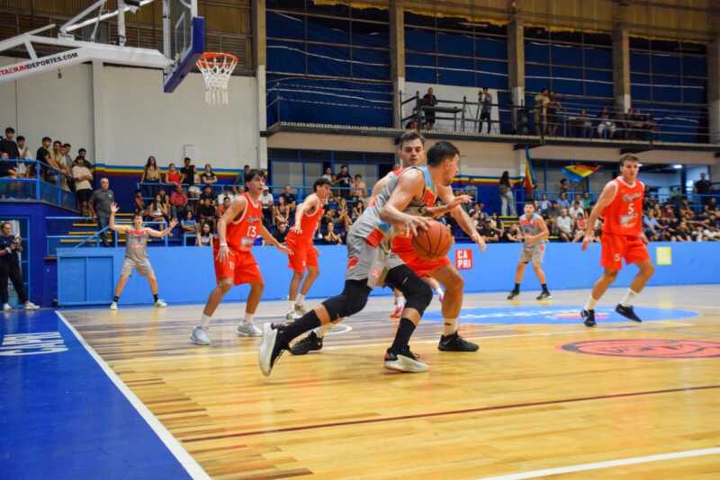 CAPRI venció con autoridad a Regatas de Resistencia por 83-67 en Posadas y logró su segunda victoria en la Liga Federal de básquet, con una actuación sólida de principio a fin.