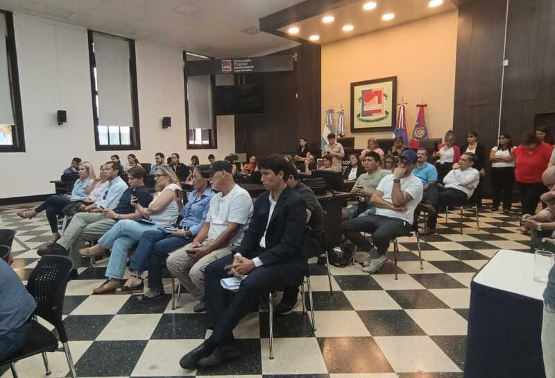 “Lo que factura SAMSA es aire”: la explosiva frase que marcó el debate en el Concejo Deliberante de Posadas 3 concejo deliberante reunion samsa 1 - 2