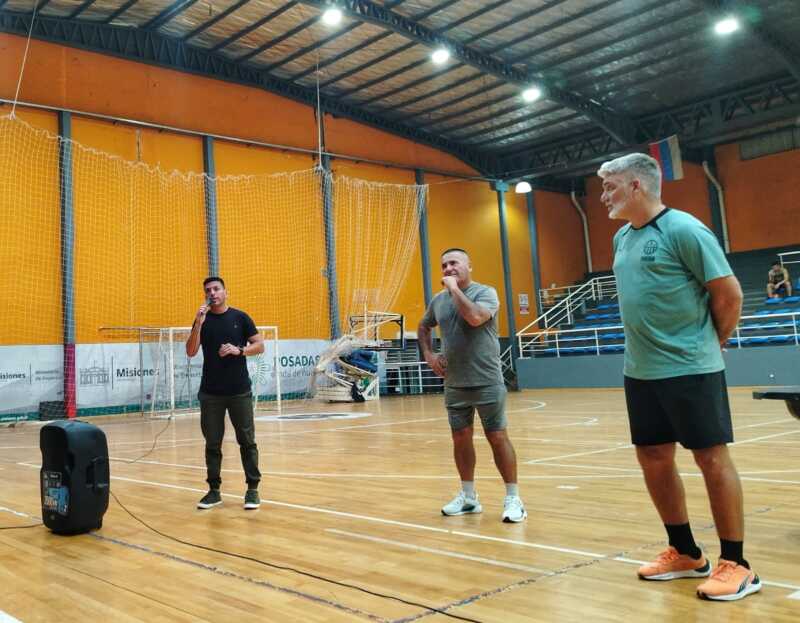 Comenzó en Posadas el curso de formación para entrenadores de fútbol curso