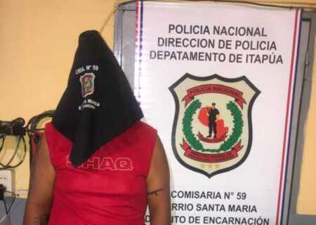 El sospechoso fue detenido por agentes policiales tras la denuncia presentada por la adolescente ante la Comisaría 59ª del barrio Santa María en Encarnación.