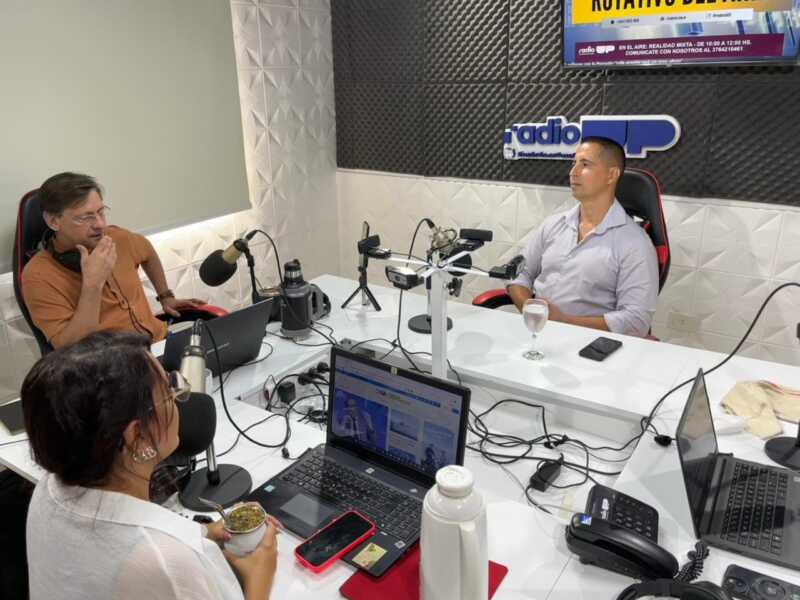 “Más policías en la calle y menos escritorio”: Eduardo Maj marcó su plan de seguridad con fuerte presencia territorial 4 eduardo maj en radio up - 3