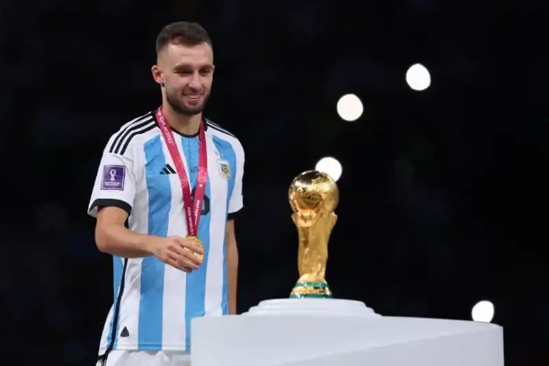 Nuevo refuerzo y un regreso en River: la zaga defensiva con Ramírez y Pezzella 3 River suma a Tobías Ramírez y recupera a Germán Pezzella. Eduardo Coudet ahora tiene múltiples opciones en la defensa central.