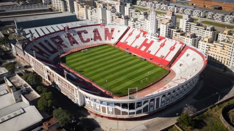 Huracán emitió un comunicado y rechazó jugar sin público ante River River visita a Huracán en el Ducó con el debut de Eduardo Coudet como DT. El Globo tendrá solo 15 mil hinchas habilitados en el estadio.
