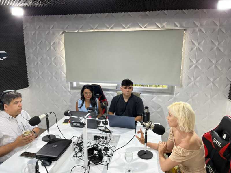 Ingrid Grudke en Radio Up: “Siempre hay alguien que quiere verme más en televisión” 2 ingrid - 1