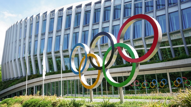 El COI modificó los criterios de participación y no permitirá atletas trans en la categoría femenina en los Juegos Olímpicos de Los Ángeles 2028.