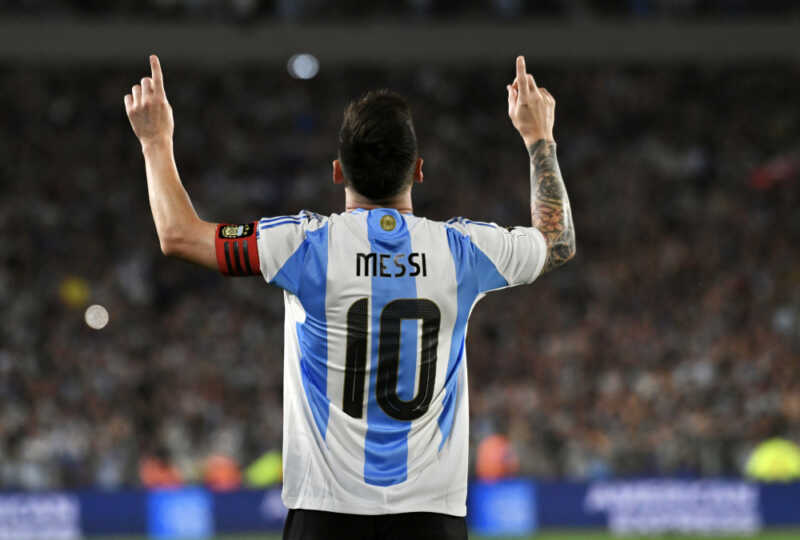 Messi, el gran ausente: el posible 11 de Argentina ante Mauritania 6 Sin Messi desde el arranque, la Selección argentina define su 11 para enfrentar a Mauritania en un amistoso previo al Mundial 2026.
