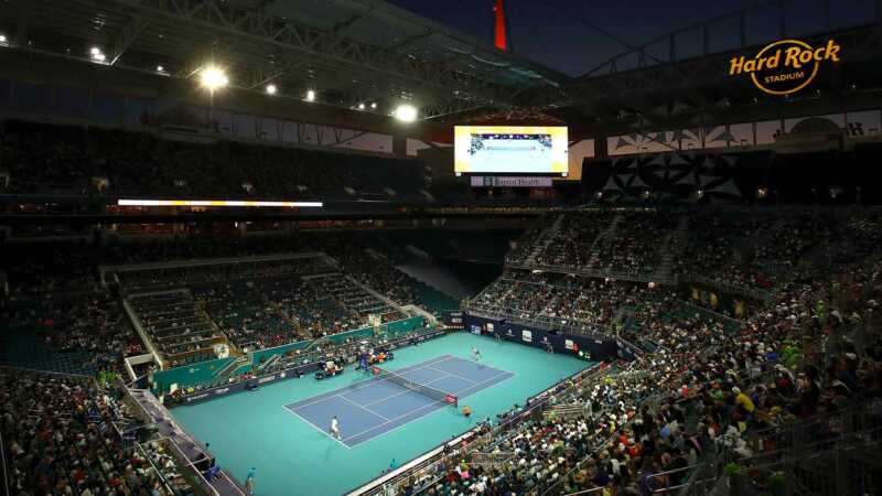 Cerúndolo y Etcheverry van por los cuartos en Miami y sostienen la ilusión argentina 2 Francisco Cerúndolo y Tomás Etcheverry disputan los octavos de final del Masters 1000 de Miami con la ilusión de seguir avanzando.
