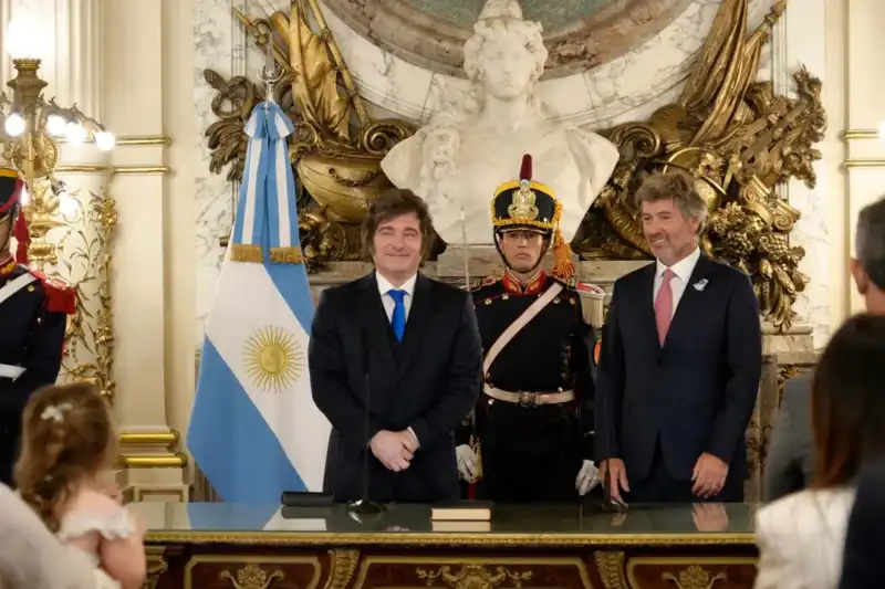 Reforma del Código Penal: el Gobierno apuesta al endurecimiento de penas y abre debate jurídico El presidente Javier Milei y el ministro Juan Bautista Mahiques avanzan en una reforma del Código Penal que prioriza el endurecimiento de penas y genera debate en el ámbito jurídico.