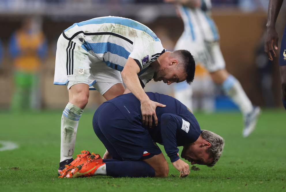 El fútbol cambia para el Mundial 2026: nuevas reglas para agilizar el juego 4 La IFAB anunció nuevas reglas que se aplicarán desde junio y estarán vigentes en el Mundial de fútbol 2026: cambios en el VAR, tiempos límite y modificaciones en sustituciones.