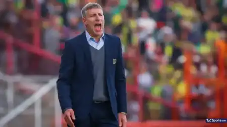 Bombazo en San Lorenzo: Martín Palermo tiene todo encaminado para ser el nuevo DT Martín Palermo está a un paso de ser el nuevo DT de San Lorenzo tras la salida de Damián Ayude. El acuerdo podría cerrarse en las próximas horas.