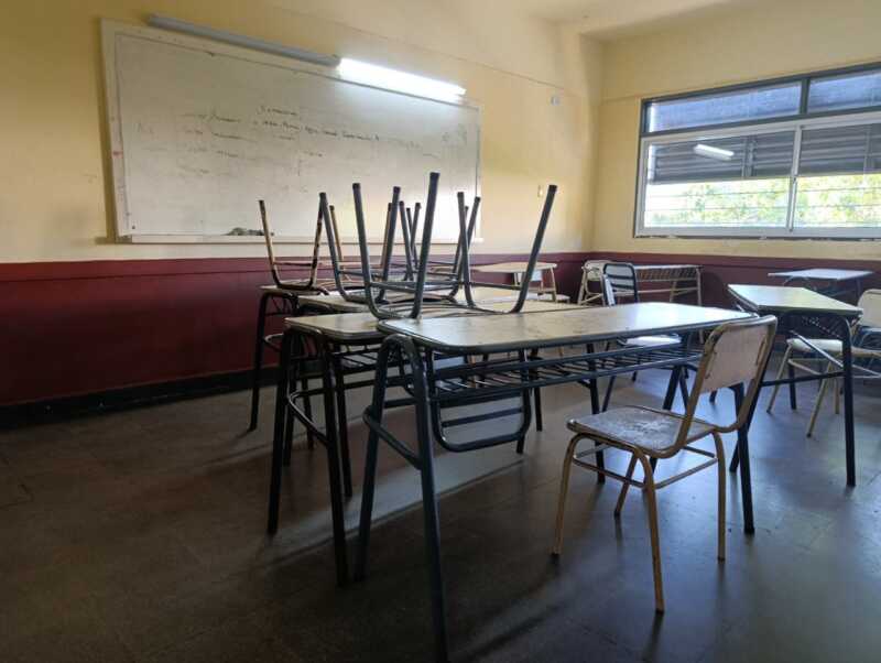 Mirta Chemes: "Tenemos docentes que no tienen para comer, pero siguen sosteniendo la escuela" 2 Mirta Chemes, de UDA Misiones, anunció un mes de protestas docentes y denunció que Misiones tiene el salario docente más bajo del país.