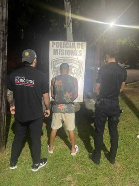 Irrumpieron en una vivienda buscando a “Polaquito” y dejaron a un joven en estado crítico: hay un detenido Posadas
