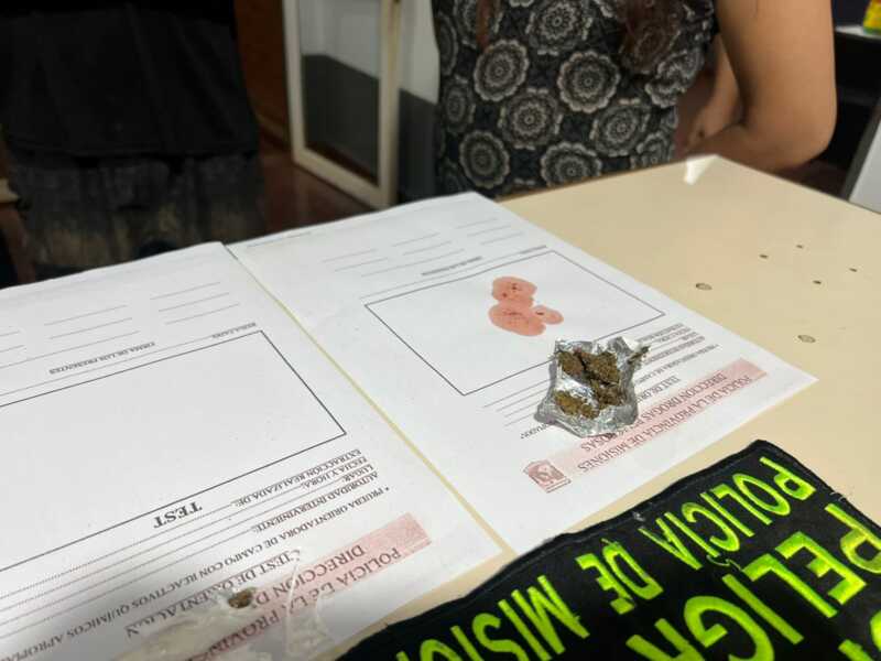 Posadas: llevaba marihuana en un dentífrico para un preso y fue descubierta en la requisa 4 posadas marihuana joven 3 - 3
