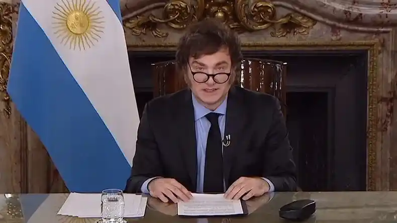 El gasto público cayó 11 puntos del PBI y el 91% se destinó al equilibrio fiscal público