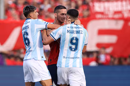 Clásico de Avellaneda: Independiente busca salir de la crisis ante un Racing en levantada Avellaneda