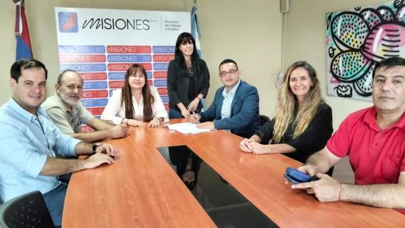 Gastón Mesa asumió como nuevo subsecretario de Relaciones Gremiales en Misiones 2 Gastón Mesa