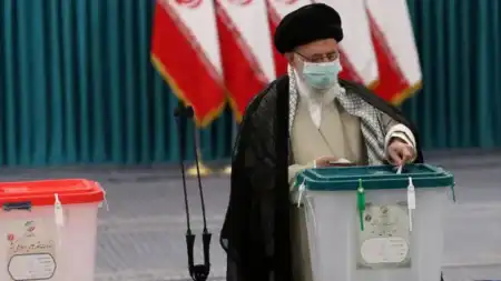 Irán evalúa suspender elecciones en medio del conflicto con Estados Unidos Irán