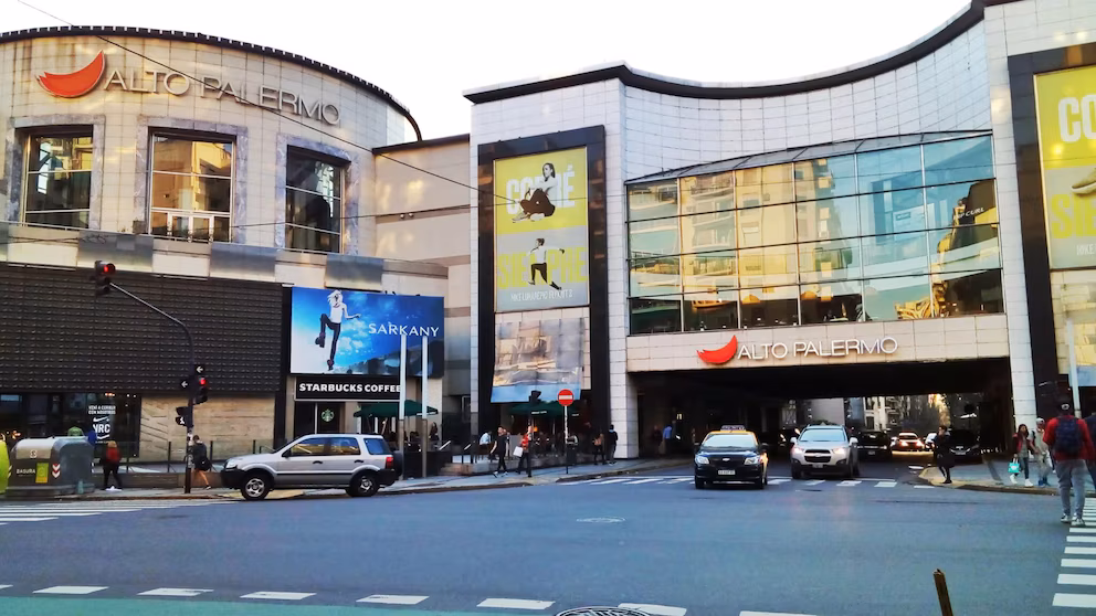 H&M confirmó su llegada a Argentina: abrirá su primer local en 2027 en Alto Palermo 2 Confirmado: H&M desembarca en Argentina y abrirá su primera tienda en 2027