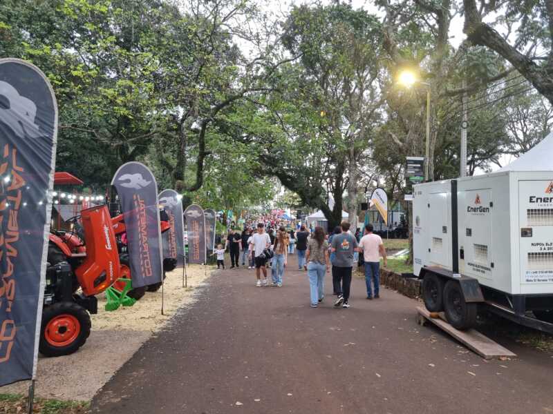 Oberá vive su primera Expo Agroindustrial con fuerte impulso al desarrollo regional 8 Oberá