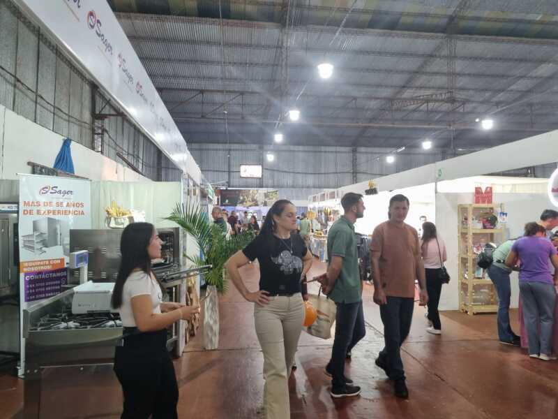 Oberá vive su primera Expo Agroindustrial con fuerte impulso al desarrollo regional 4 Oberá