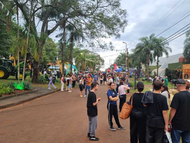 Oberá vive su primera Expo Agroindustrial con fuerte impulso al desarrollo regional 3 Oberá