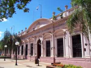 Misiones sostuvo el superávit fiscal, pero el 55% del ajuste del gasto se concentró en personal misiones