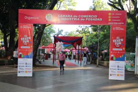 El Reventón convocó a una multitud en la plaza San Martín Reventón