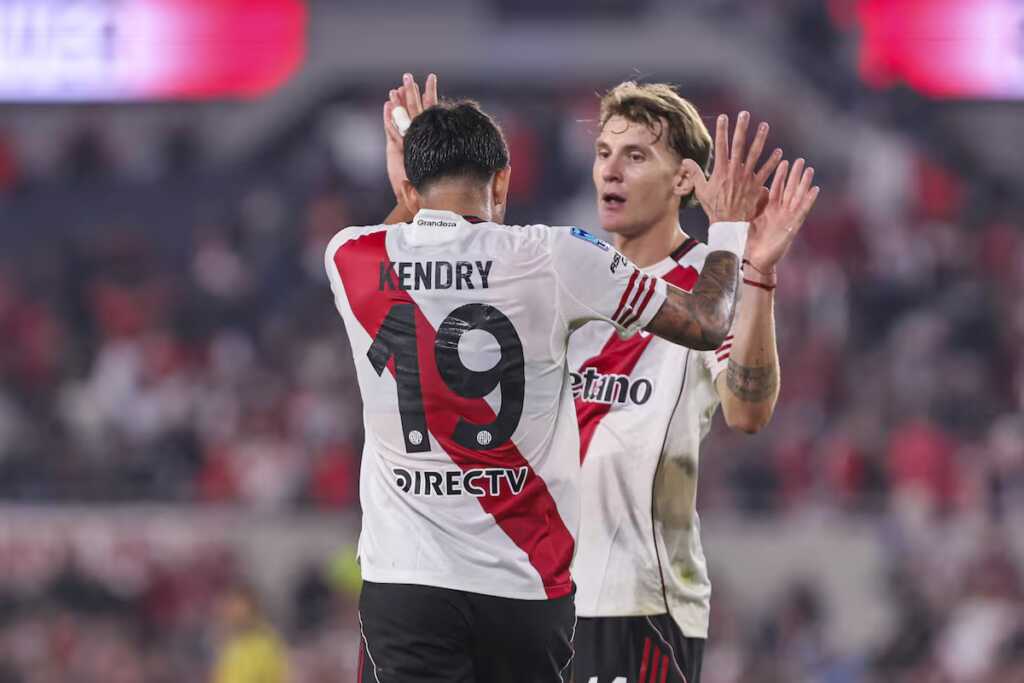 River quiere dejar atrás la final perdida y avanzar en la Sudamericana River recibe a Blooming en el Monumental con la misión de asegurar la clasificación a octavos de final de la Copa Sudamericana 2026.