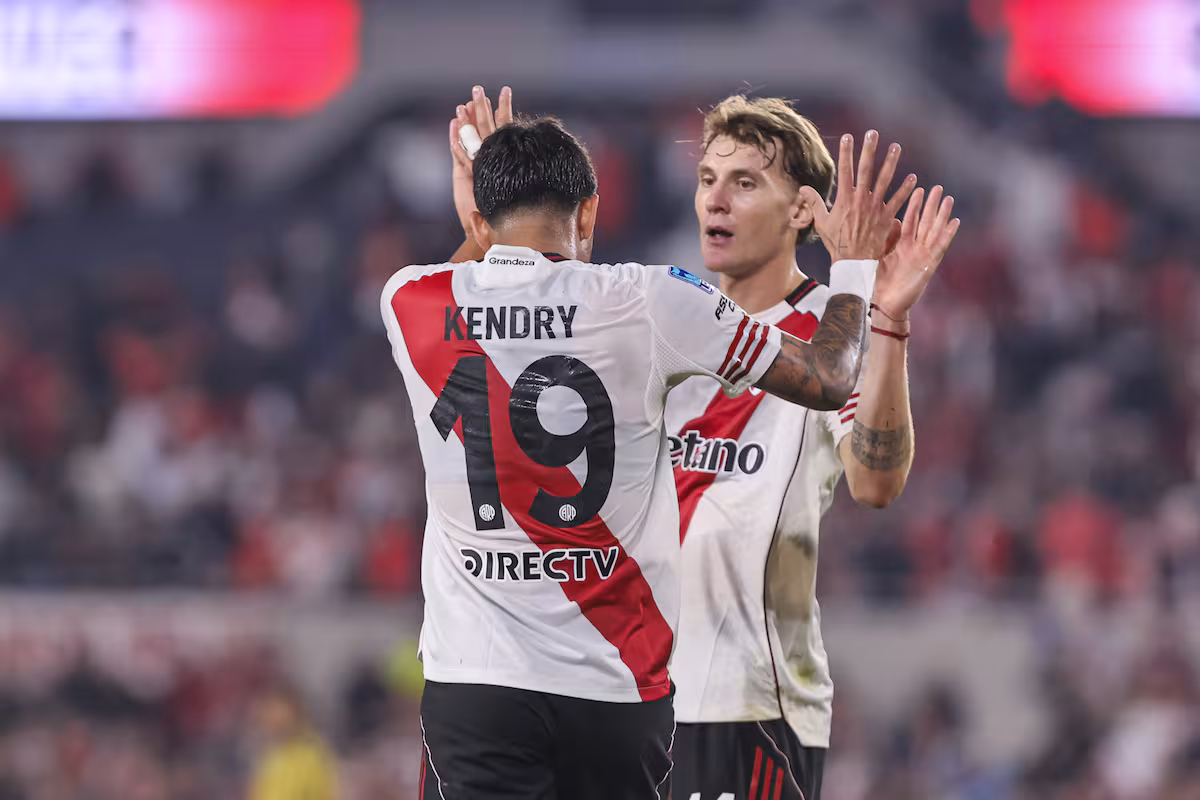 River va por la clasificación ante Bragantino en el Monumental 2 River recibe a Bragantino en el Monumental con la chance de asegurar la clasificación a los octavos de final de la Copa Sudamericana 2026.