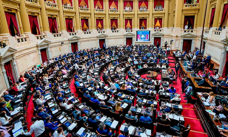 El Senado debatirá este jueves proyectos que modifican el régimen de propiedad privada y autorizan el pago de US$171 millones a fondos buitre.