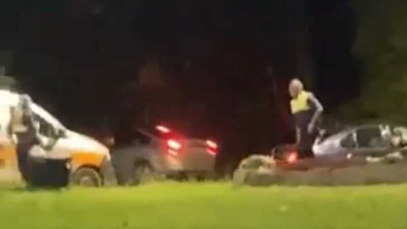 Video viral y sanción: suspenden a inspector de tránsito en Eldorado por arrojarle una piedra a un motociclista 3 De las redes al sumario: sancionan a inspector de tránsito en Eldorado