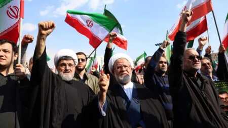 Irán amenaza con ataques “devastadores” y crece la tensión global tras advertencias de Trump Irán vs Estados Unidos