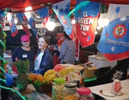 Con poca concurrencia, comenzó el Reventón en Posadas: “Hay demanda, pero el público hoy es más cuidadoso al comprar” 4 WhatsApp Image 2026 04 09 at 20.54.15 - 3