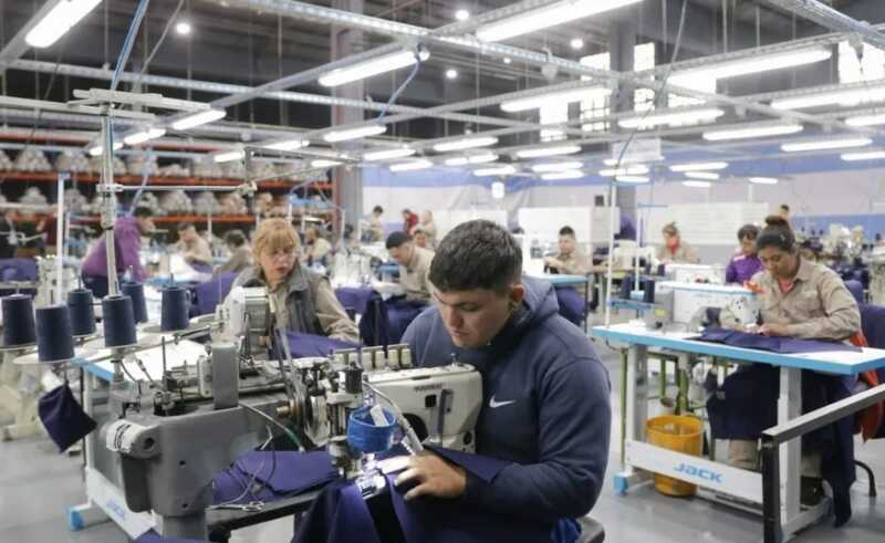 La industria textil se desploma: cayó 33% la producción y crecen los locales vacíos 2 WhatsApp Image 2026 04 24 at 20.44.50 - 1