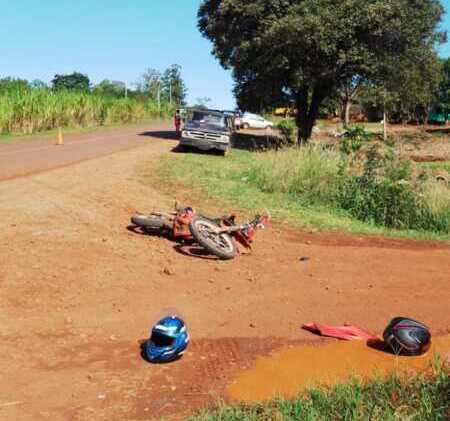 Dos heridos en Pozo Azul tras choque entre moto y camioneta WhatsApp Image 2026 04 27 at 17.14.05 e1777321304197 - 4