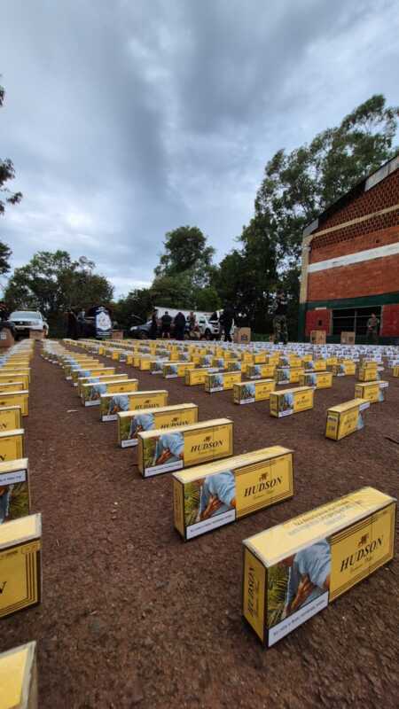 Contrabando millonario en Andresito: detuvieron a dos hombres con cigarrillos valuados en más de $26 millones 5 WhatsApp Image 2026 04 29 at 16.56.33 - 4