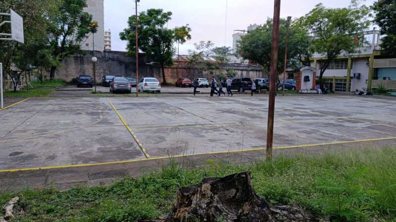 Fuerte ausentismo en algunos colegios de Posadas tras amenazas de tiroteo 1 ausentismo