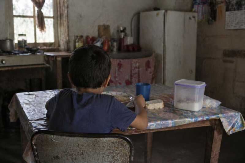 La baja ingesta de calcio y la escasa calidad alimentaria en niños encendieron alertas en especialistas.