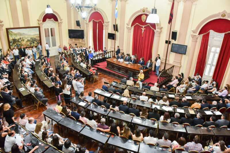 Bullying en Salta: multas, tareas comunitarias y arresto para padres que no intervengan en el acoso escolar 4 diputados salta - 3