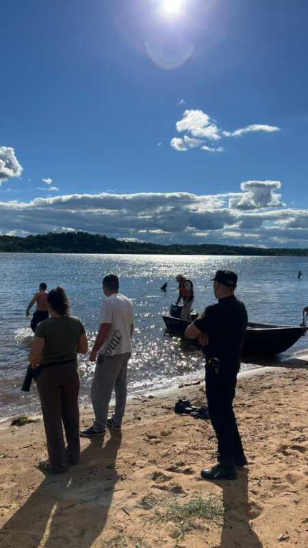 El hallazgo del vehículo en el río Paraná refuerza la hipótesis de una maniobra premeditada.