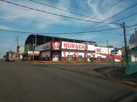 Escándalo en el club Huracán: el presidente formalizó una denuncia por amenazas tras la acusación de irregularidades La Liga Posadeña analizará graves hechos de violencia ocurridos en los partidos Deportivo Misiones-Villa Cabello y Huracán-Brown. Se esperan sanciones ejemplares.