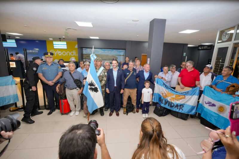 Corrientes impulsa el séptimo viaje de excombatientes a Malvinas 4 imagen 108701 - 3