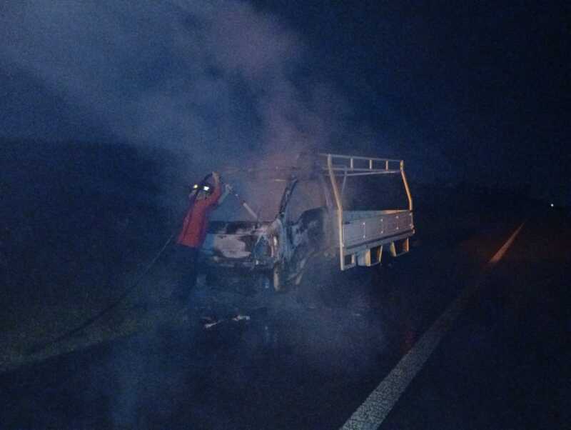 Fuego en un vehículo de carga generó alarma en la ex Ruta 213 y el By Pass.