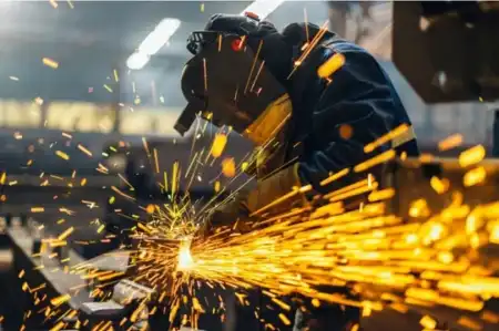 La industria repuntó en marzo y cortó una racha de ocho meses de caídas interanuales, según estudio Mejora industrial con base baja: el uso de capacidad creció, pero sigue limitado.