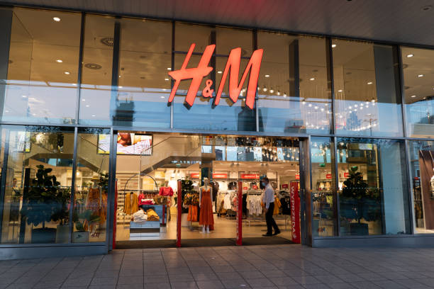 H&M confirmó su llegada a Argentina: abrirá su primer local en 2027 en Alto Palermo 4 istockphoto 1259044821 612x612 1 - 3